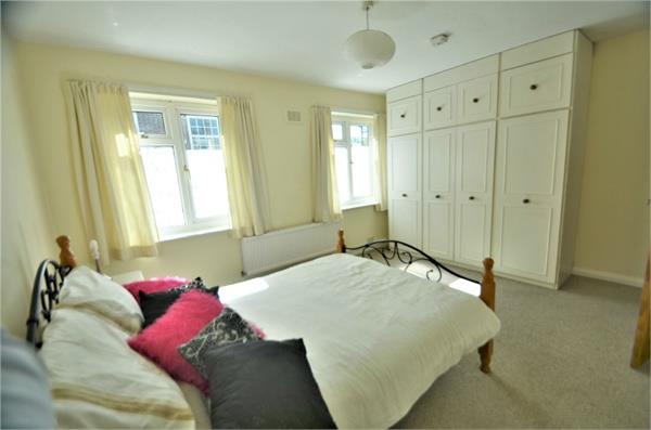 Milldene, LONDON